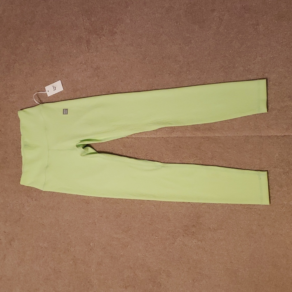 NWT Cream Yoga Women's Nancy Lime Ribbed Leggings